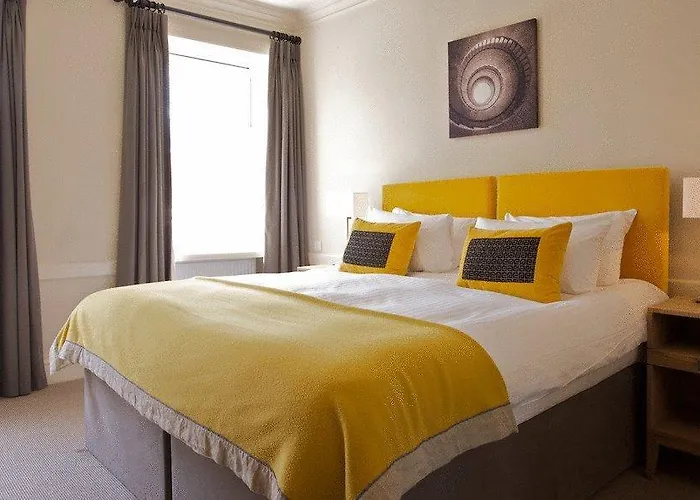 Finest Luxury Hotels in Bath, England